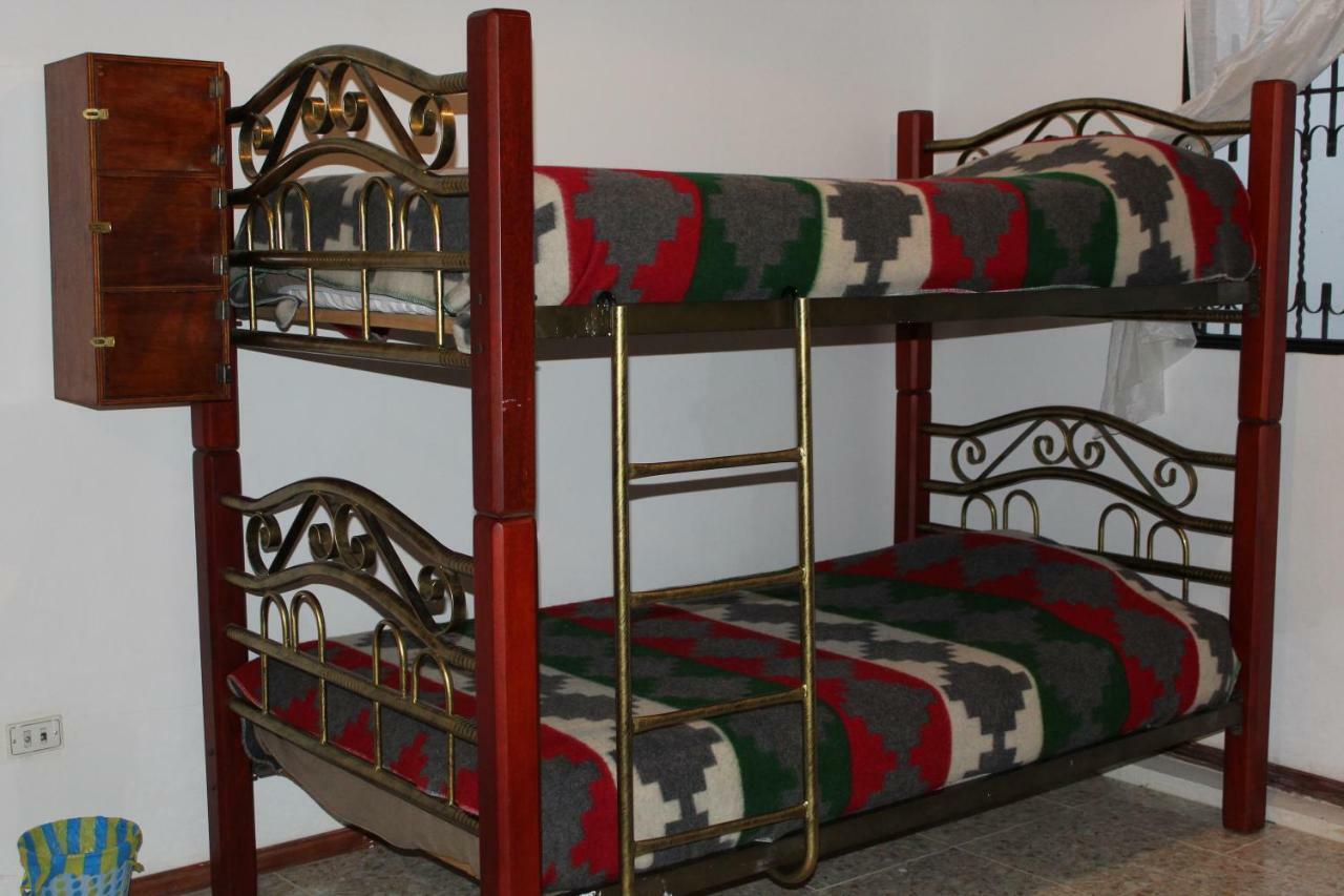 Killa Wasi HostelAlausí エクステリア 写真